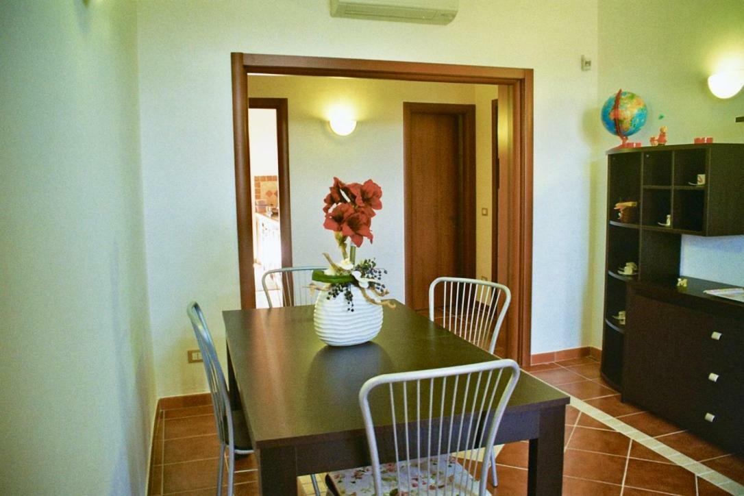 Апартаменти Casa Sullo Scoglio Вілланова-ді-Остуні Екстер'єр фото