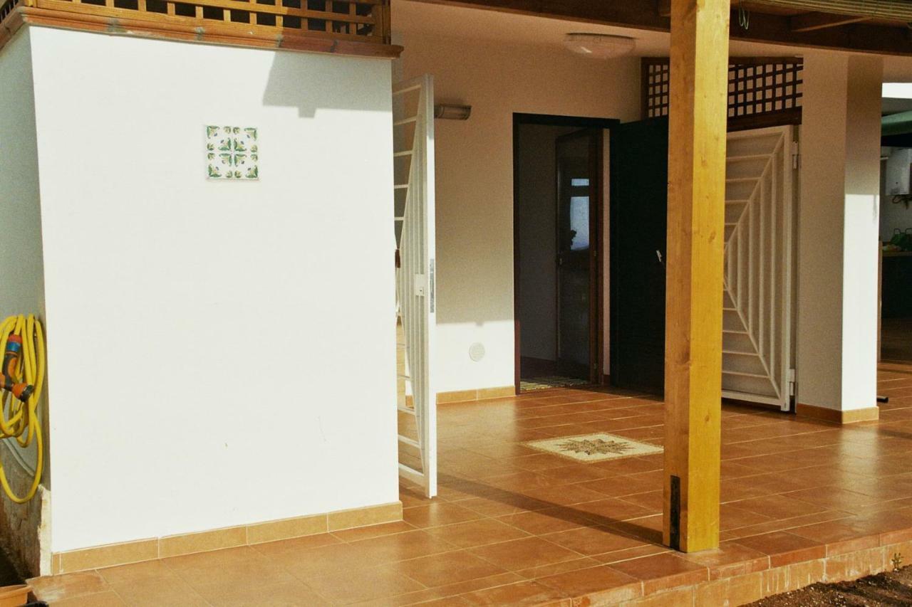 Апартаменти Casa Sullo Scoglio Вілланова-ді-Остуні Екстер'єр фото